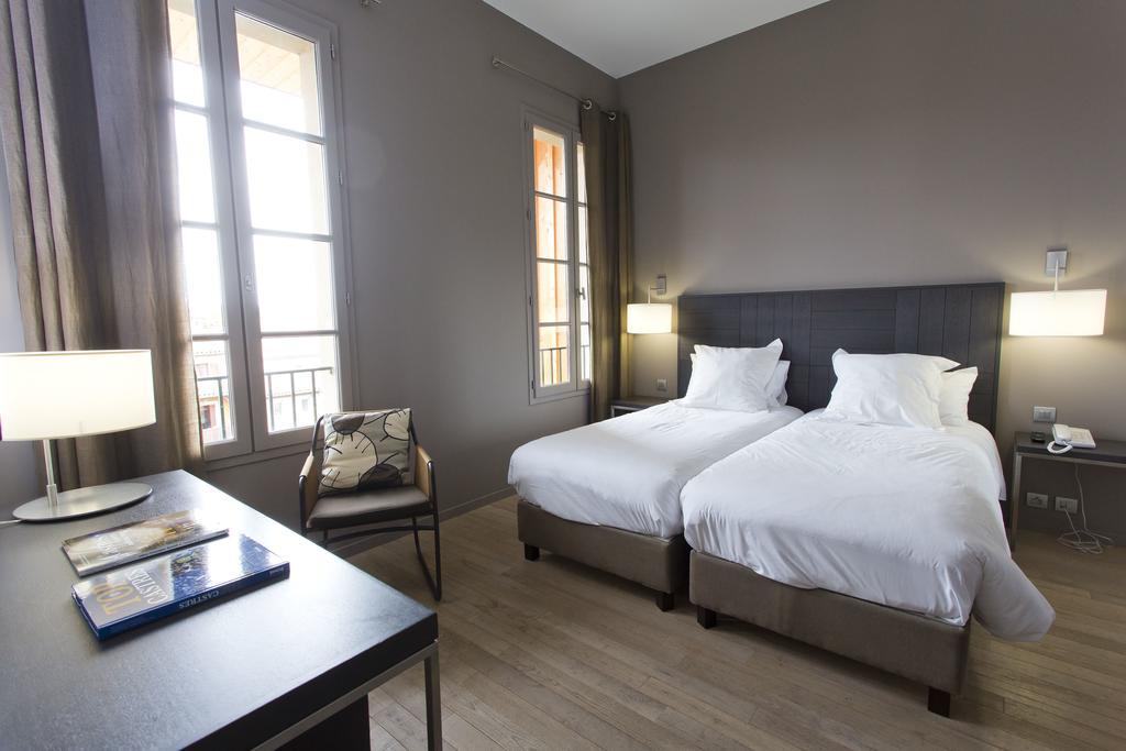 Grand Hotel De Castres Castres  Rom bilde